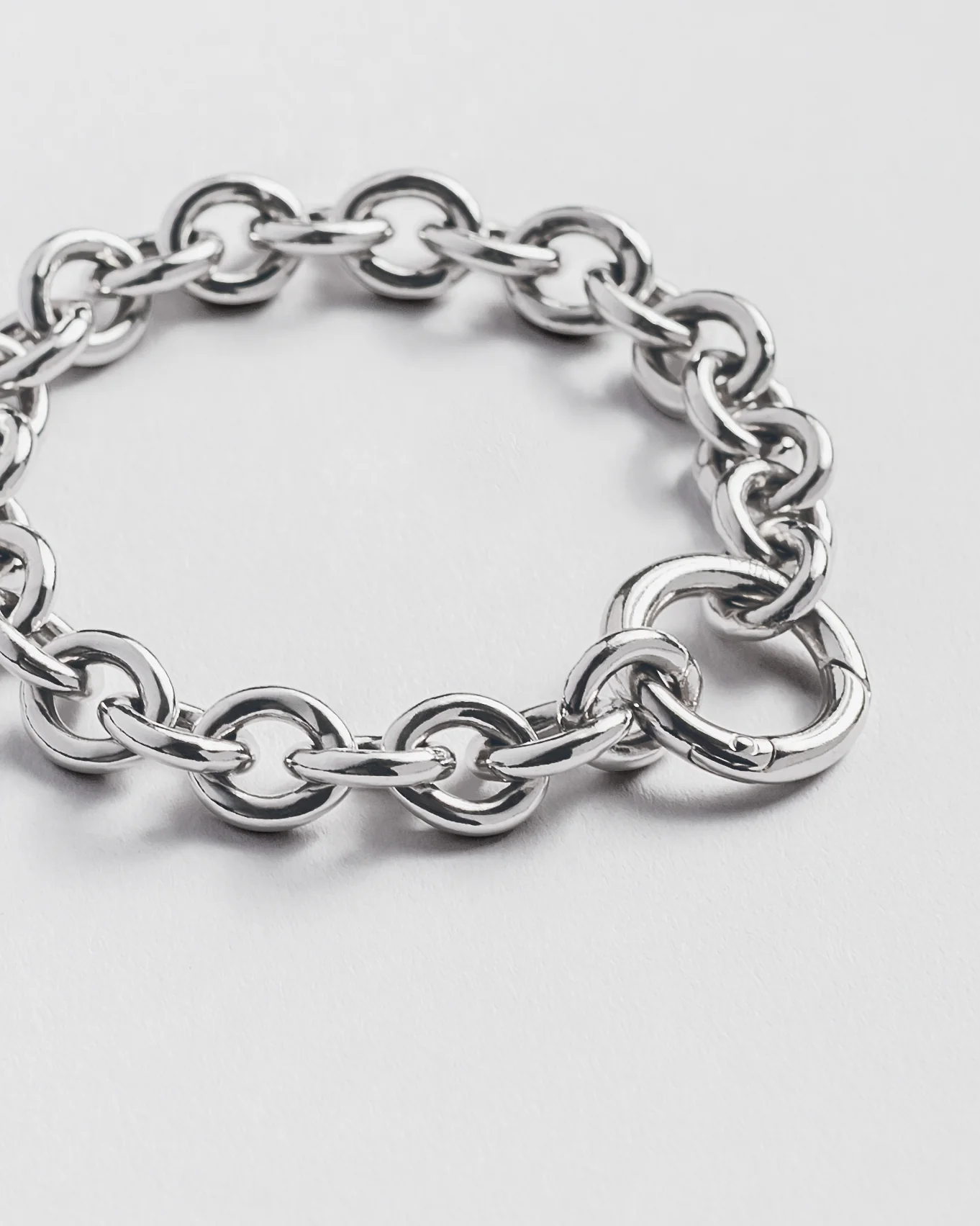 The Chunky Chain Bracelet - Image 5