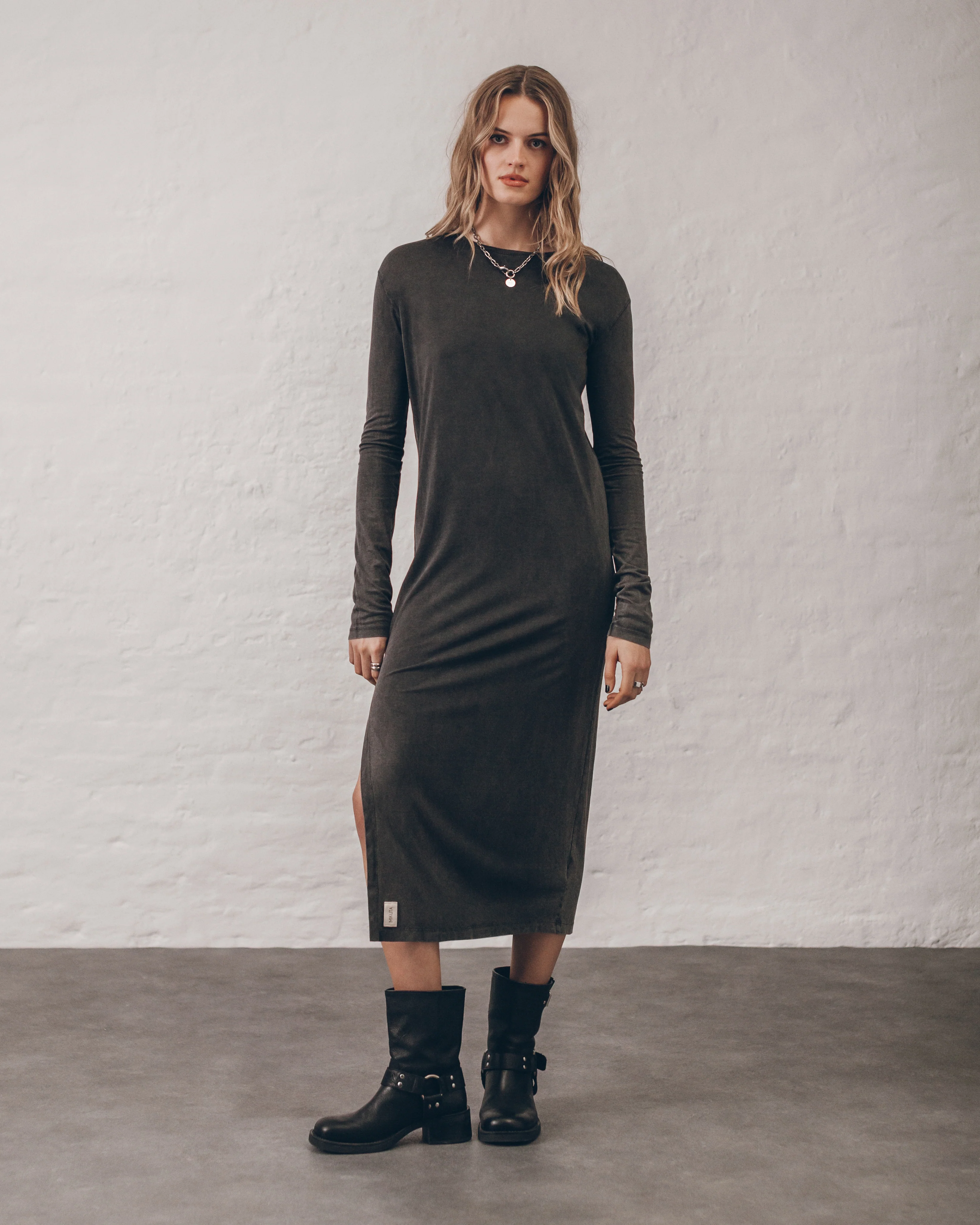 The Dark Longsleeve Dress - Image 4