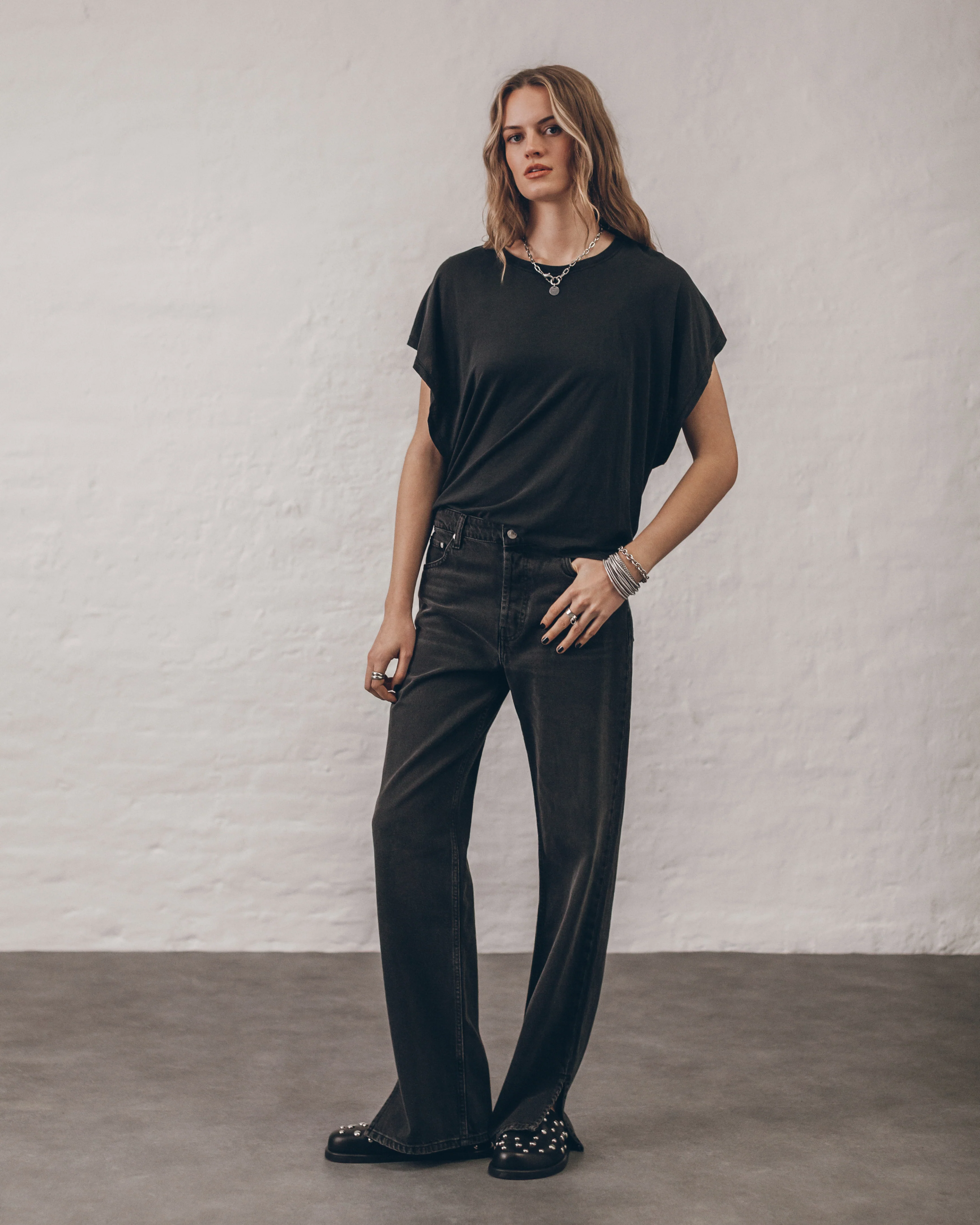 The Dark Thin Batwing T-Shirt - Image 3