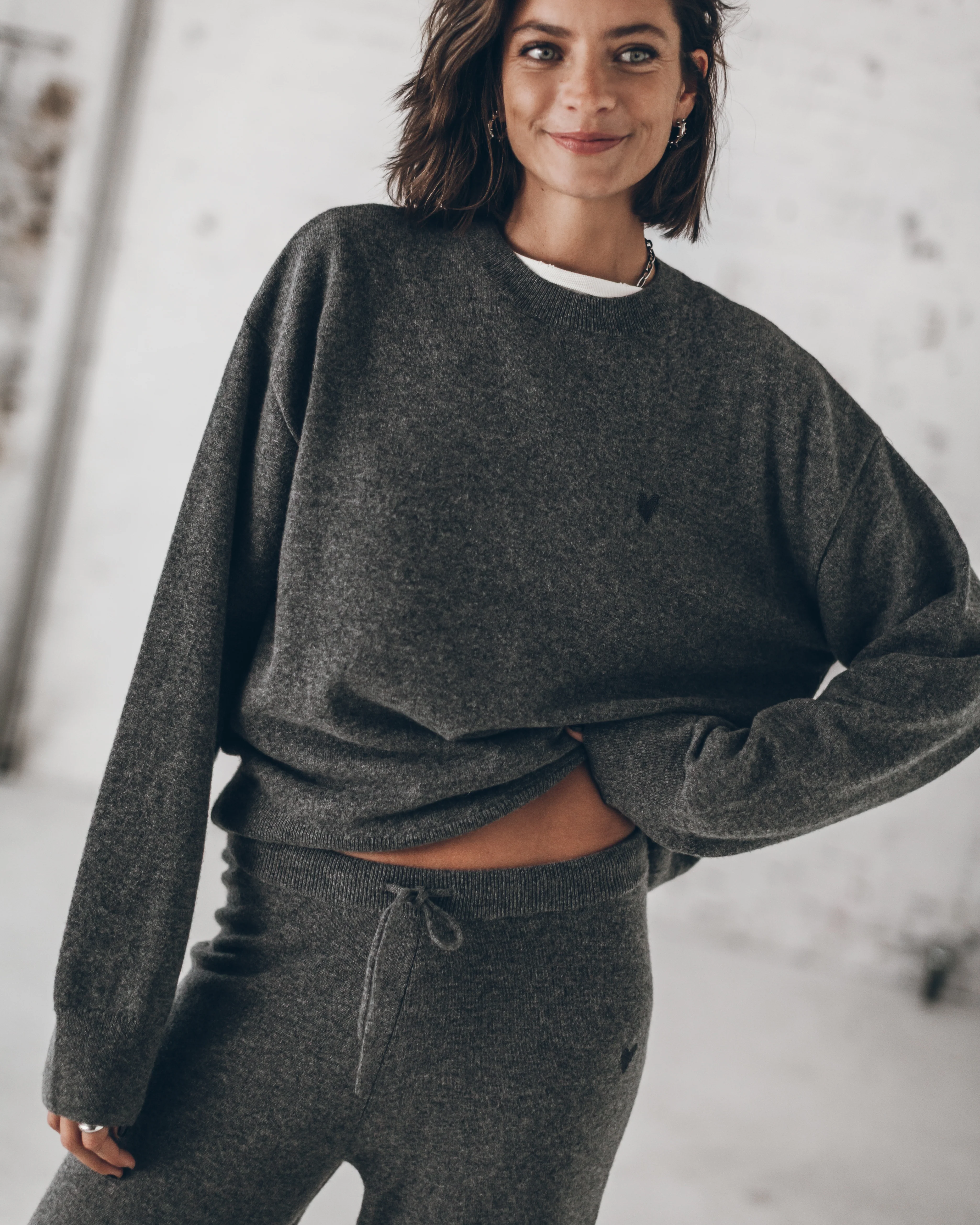 The Grey Cashmere Knitted Sweater - Image 6