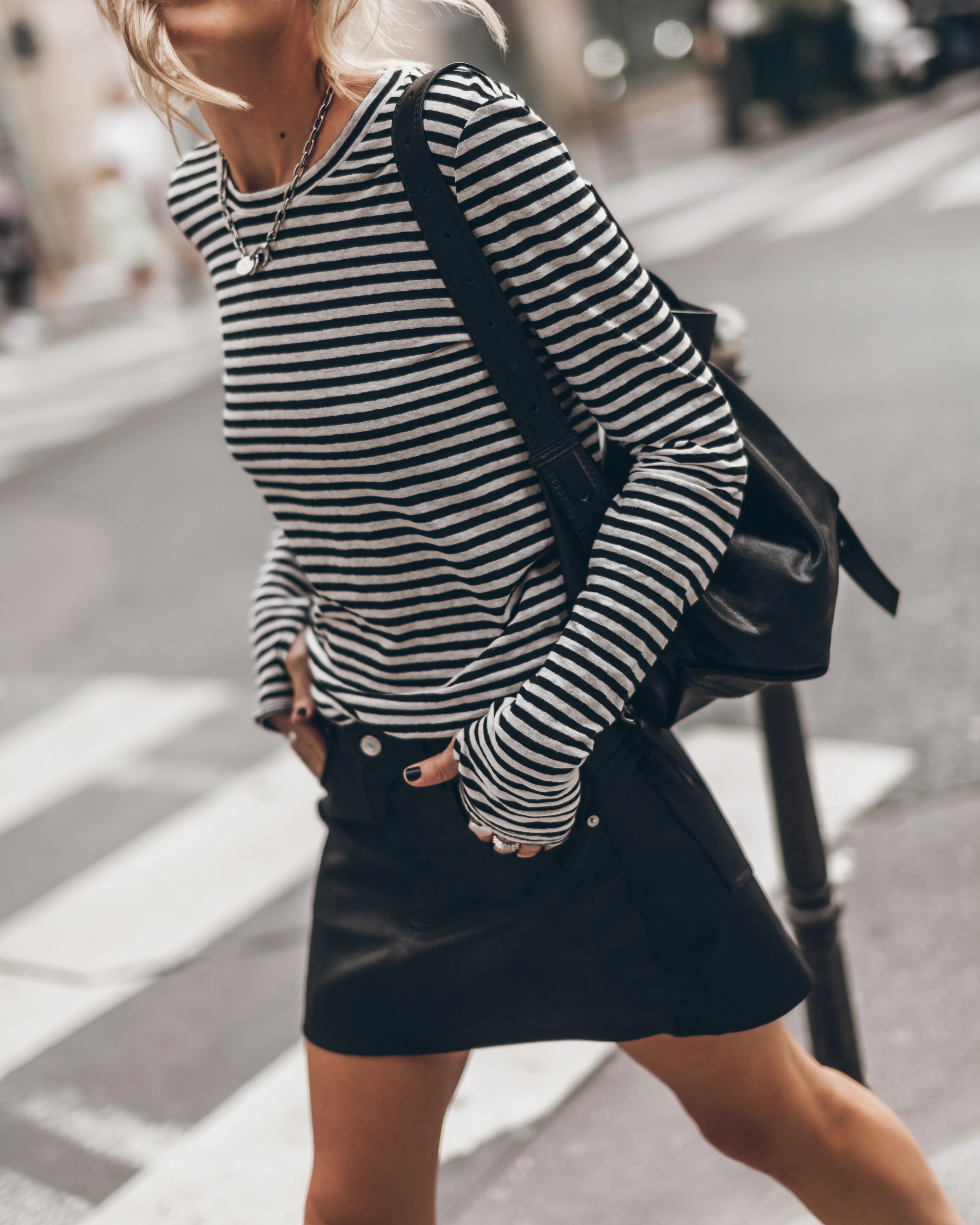 The Striped Thin Linen Longsleeve - Image 5